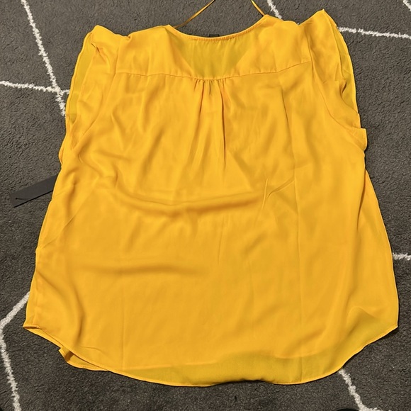 NWT Cynthia Steffe Flutter sleeve blouse - Picture 2 of 6